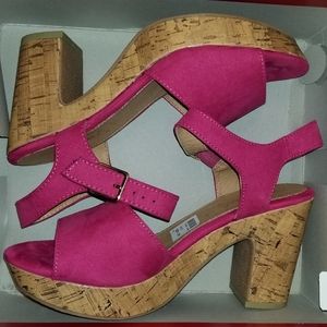 FUCHSIA TROLLEY SANDALS
